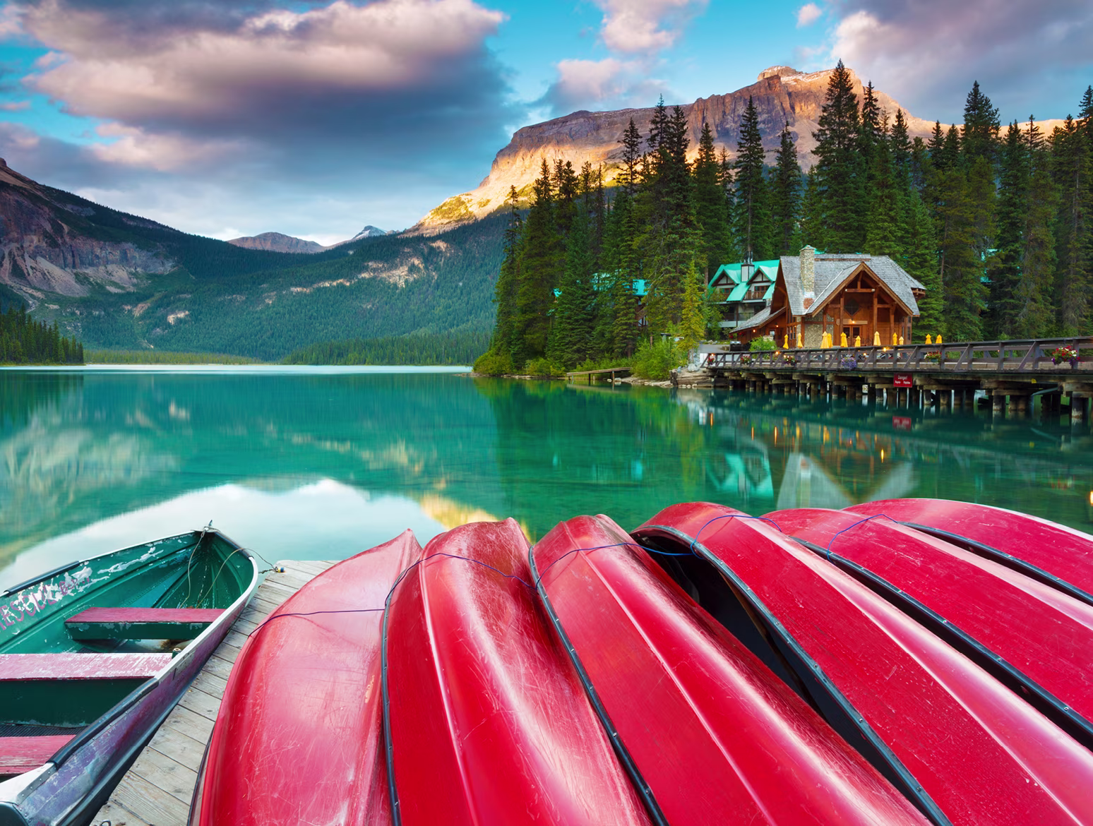 Image > Destination > Canada > Features Gallery > 3 > Destinations_Canada-3_1548x1170.jpg