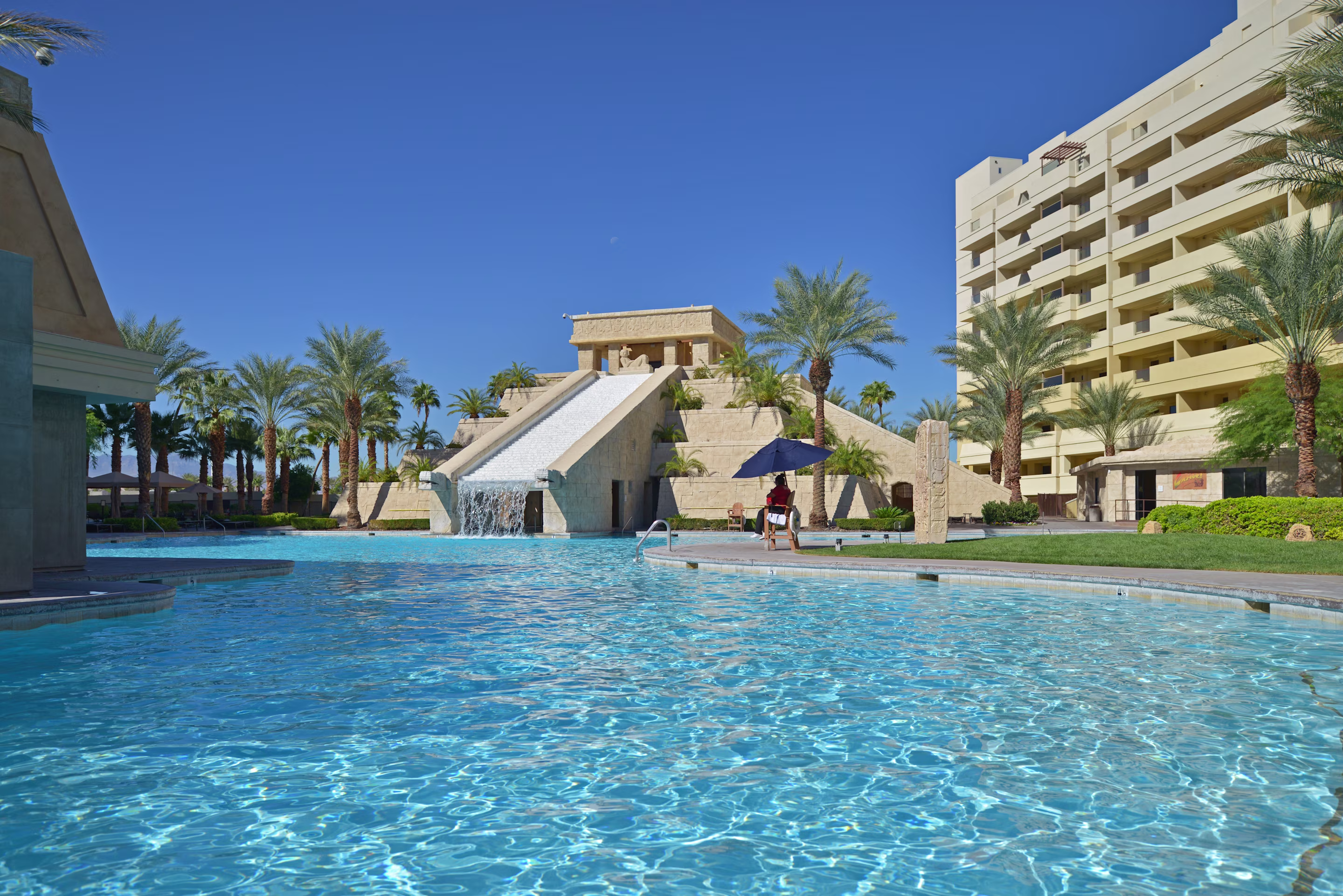 Image > Resort > Las Vegas > Cancun Las Vegas, a Hilton Vacation Club > Gallery > CAN_OUTDOOR_POOL_1344_2015_RGB.jpg