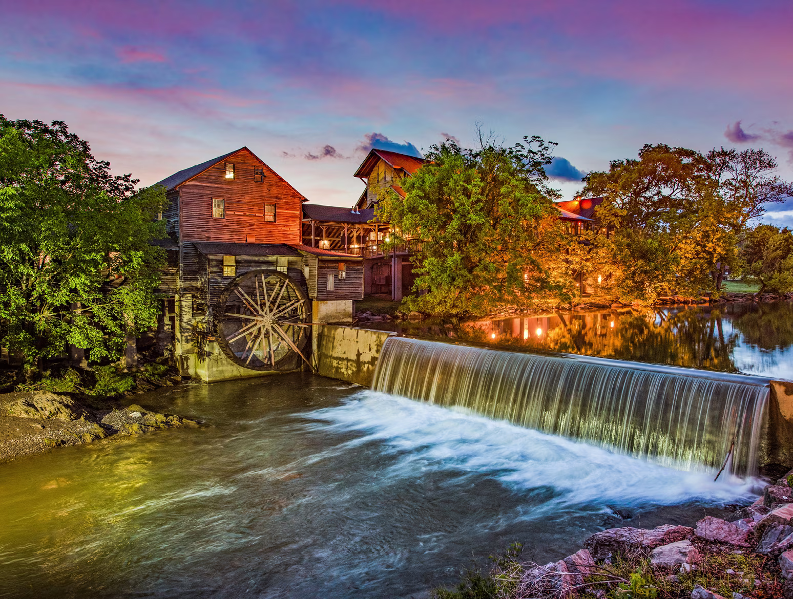 Image > Destination > Tennessee > Features Gallery > 3 > Destinations_Tennessee-3_1548x1170.jpg