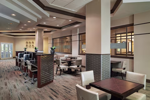 Image > Resort > Las Vegas > Paradise, a Hilton Grand Vacations Club > Gallery > NV-PAR-LNG-2019-002_edit.jpg