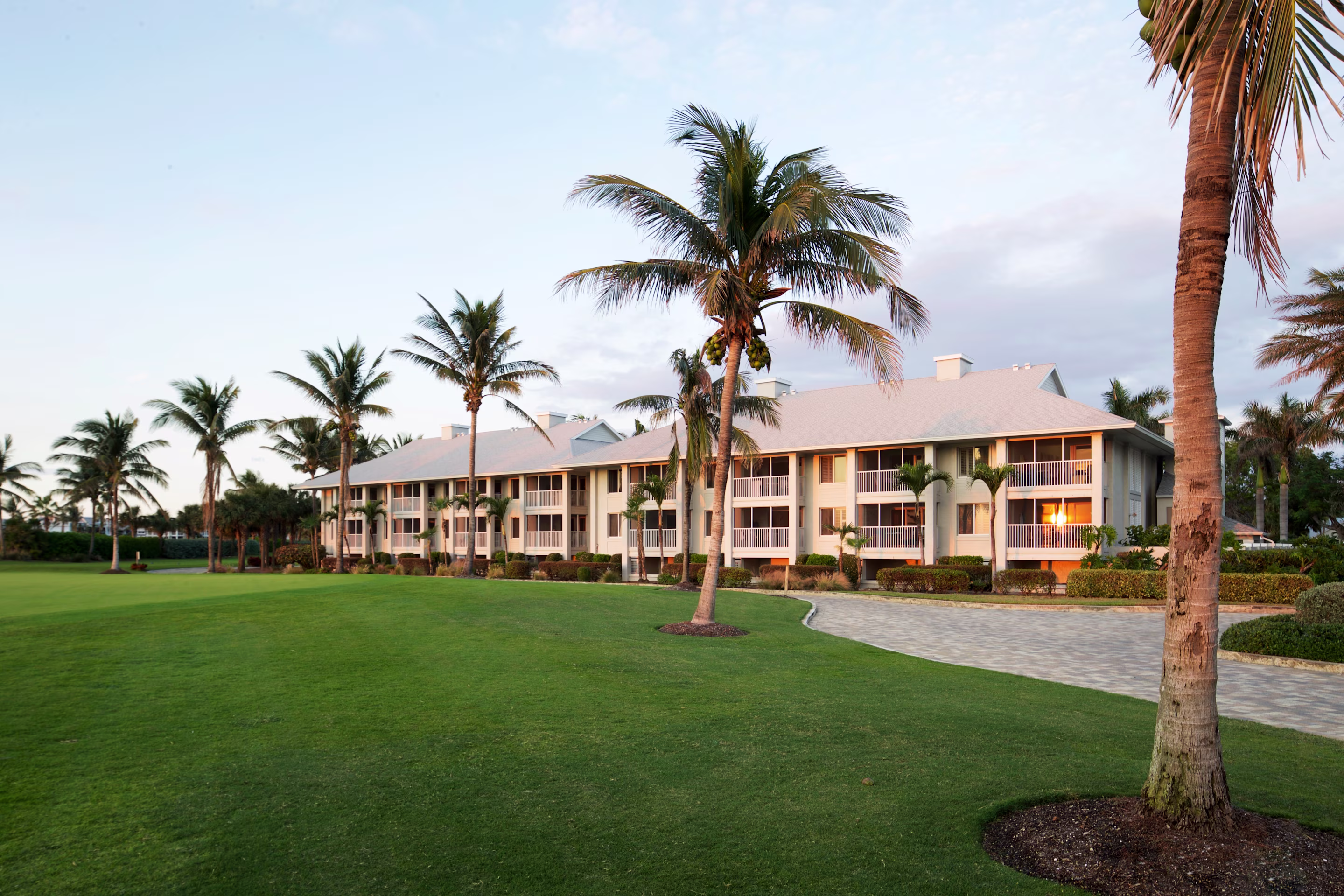 Image > Resort > Florida > South Seas Club at South Seas Island Resort > Gallery > SFL-SSIR-SOUTHSEA-EXT-001.jpg