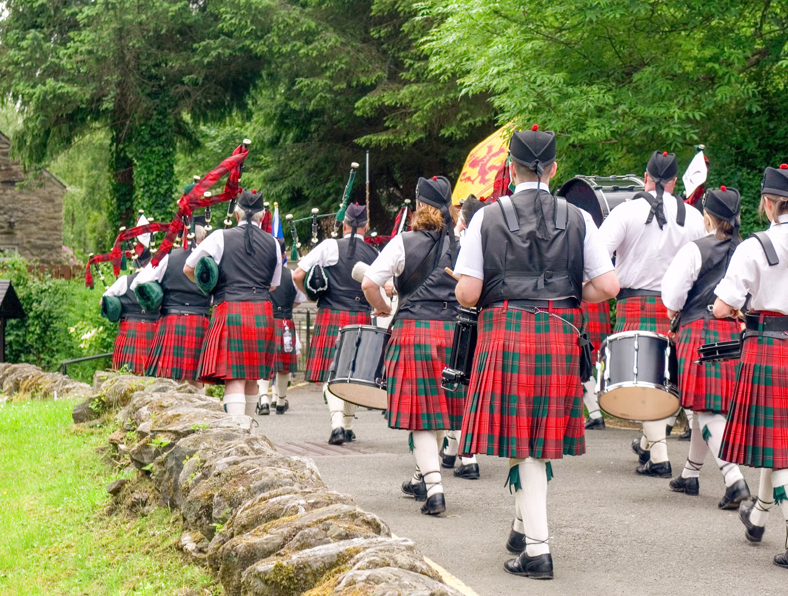 Image > Destination > Scotland > Features Gallery > 1 > Destinations_Scotland-2_1548x1170.jpg