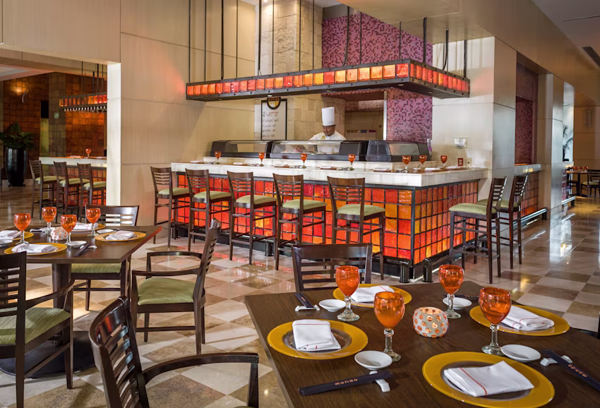 Image > Resort > Mexico > The Grand Mayan Acapulco > Gallery > MX-TGMA-REST-001.jpg