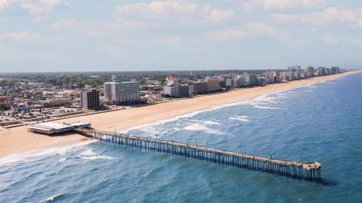 Aerial view of Virginia Beach and Oceanaire, a Hilton Vacation Club
