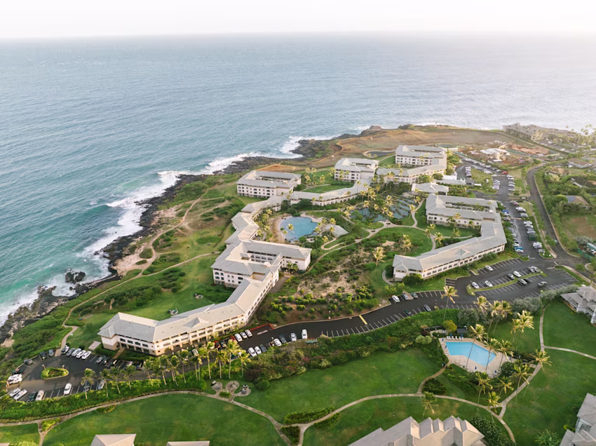 Image > Resort > Hawaii > The Point at Poipu, a Hilton Vacation Club > Gallery > HI-PPR-EXT-AERIAL-2022-019.jpg