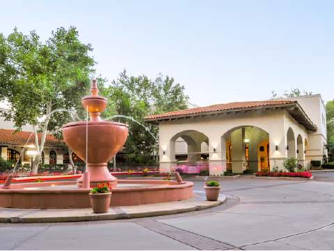 Image > Resort > Arizona > Los Abrigados Resort and Spa > Gallery > Los Abrigados 01